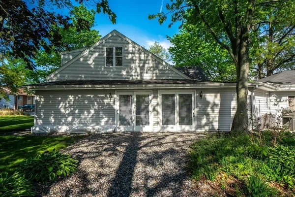 $599,000 | 1802 Evans Avenue, Valparaiso, IN 46383