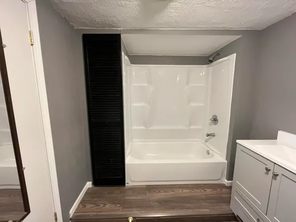 $599,000 | 1802 Evans Avenue, Valparaiso, IN 46383