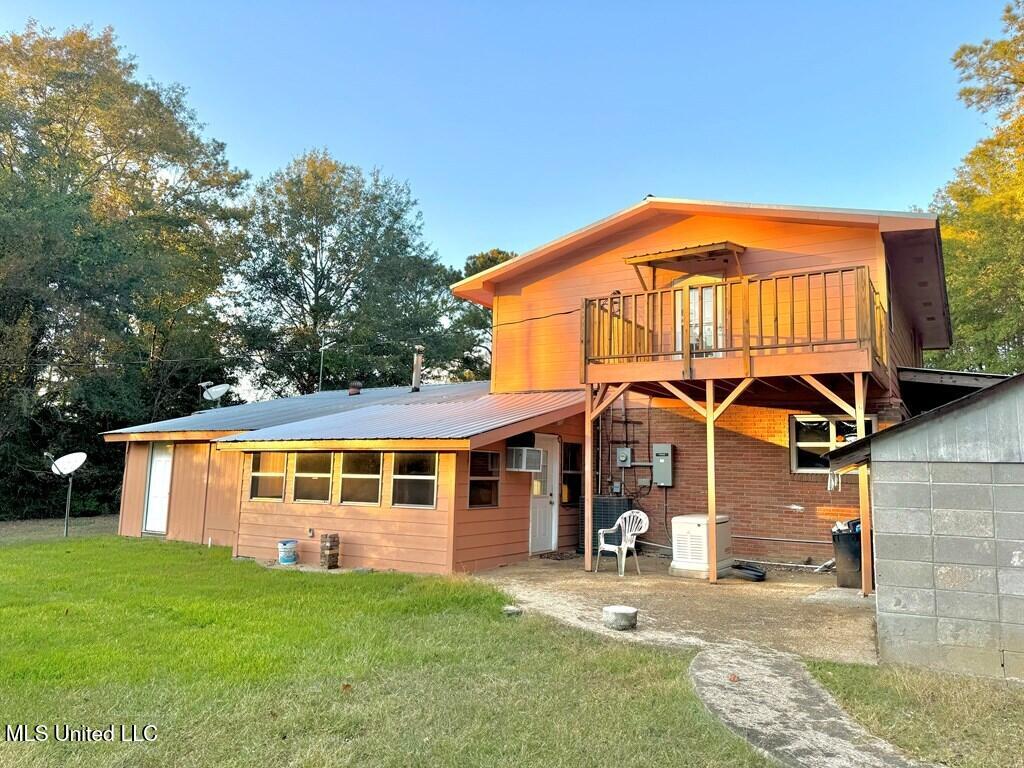 1066 Benton Lane McComb, MS 39648 - Photo 2 of 15 home-for-sale-pike-county-ms (2)