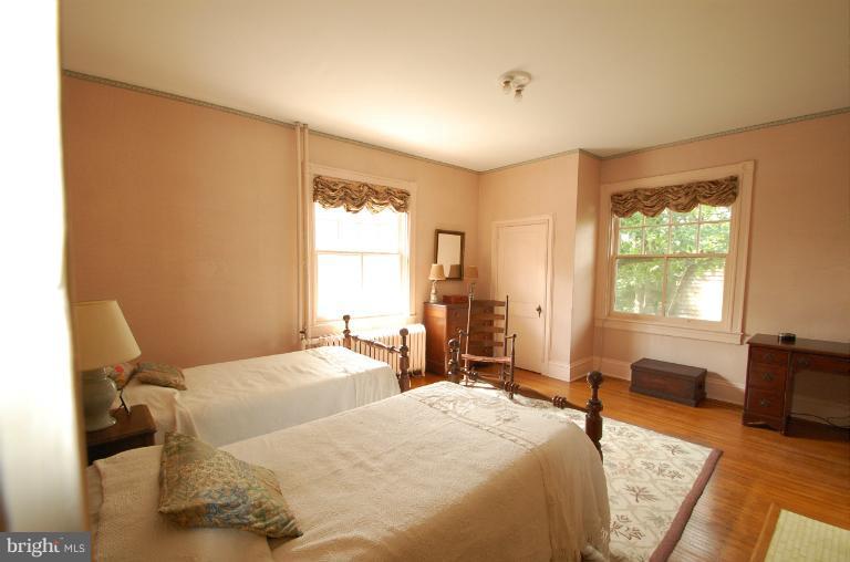 203 Ridgewood Road Baltimore, MD 21210 - Photo 23 of 26 Bedroom