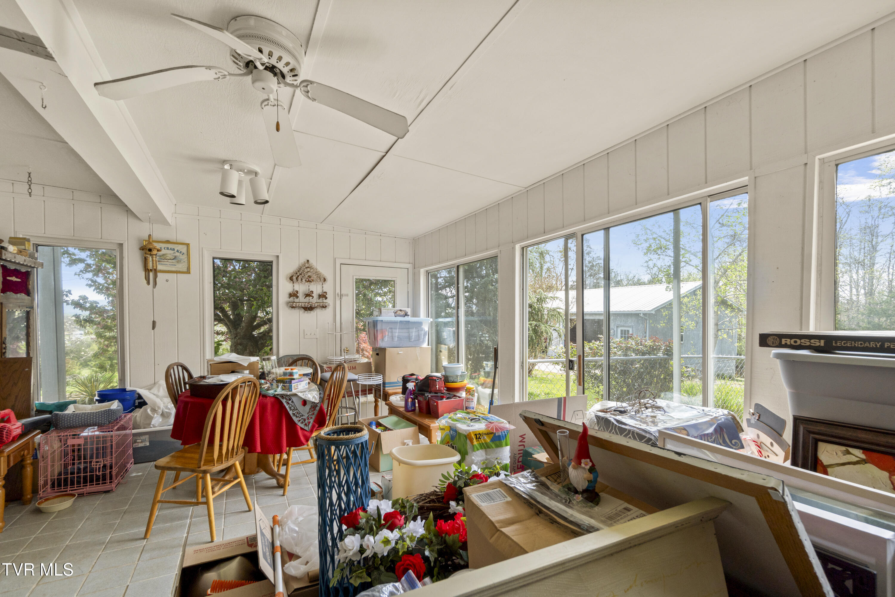 255 Old Kentucky Road West Greeneville, TN 37743 - Photo 21 of 63 17