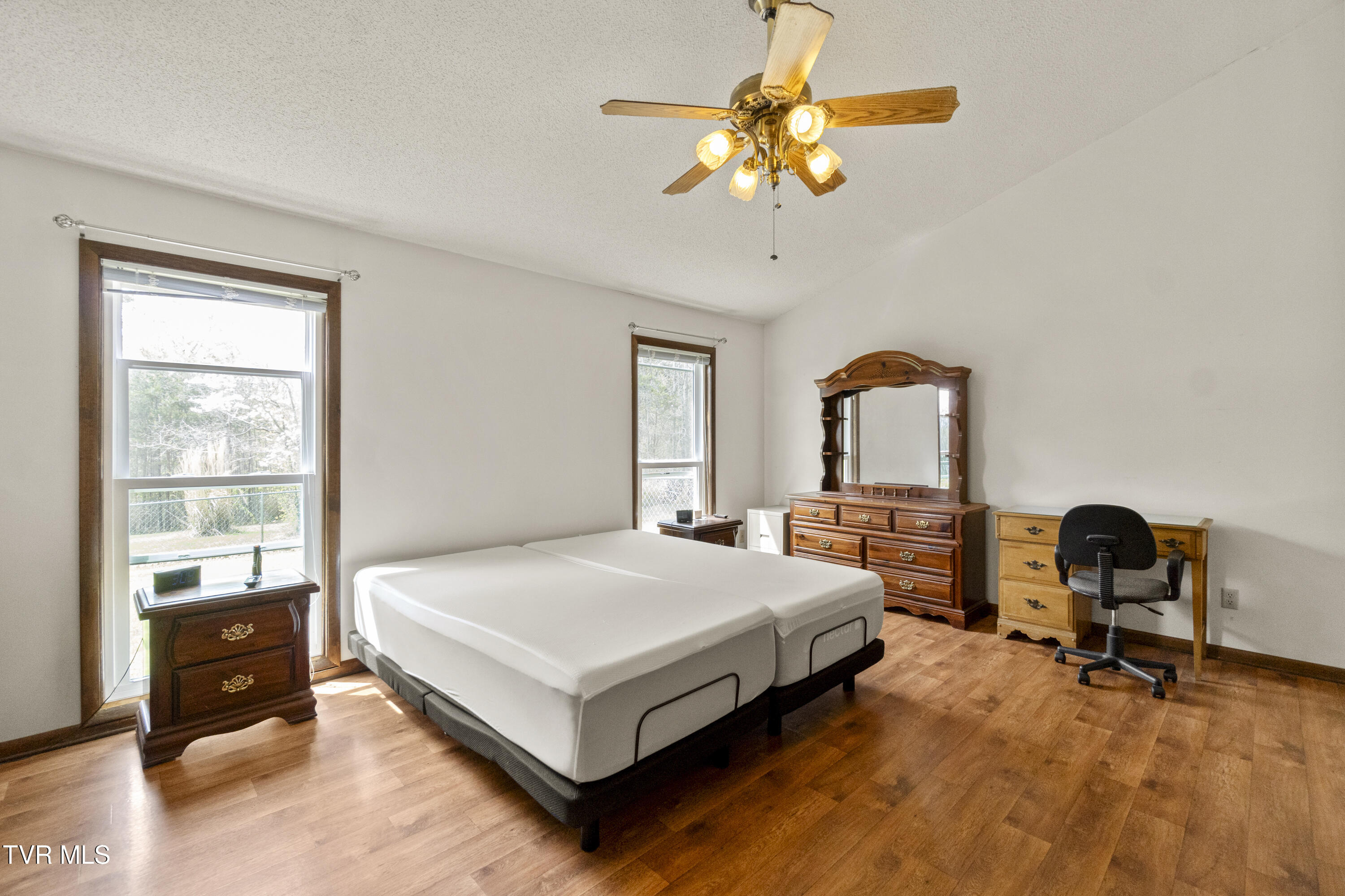 255 Old Kentucky Road West Greeneville, TN 37743 - Photo 35 of 63 29