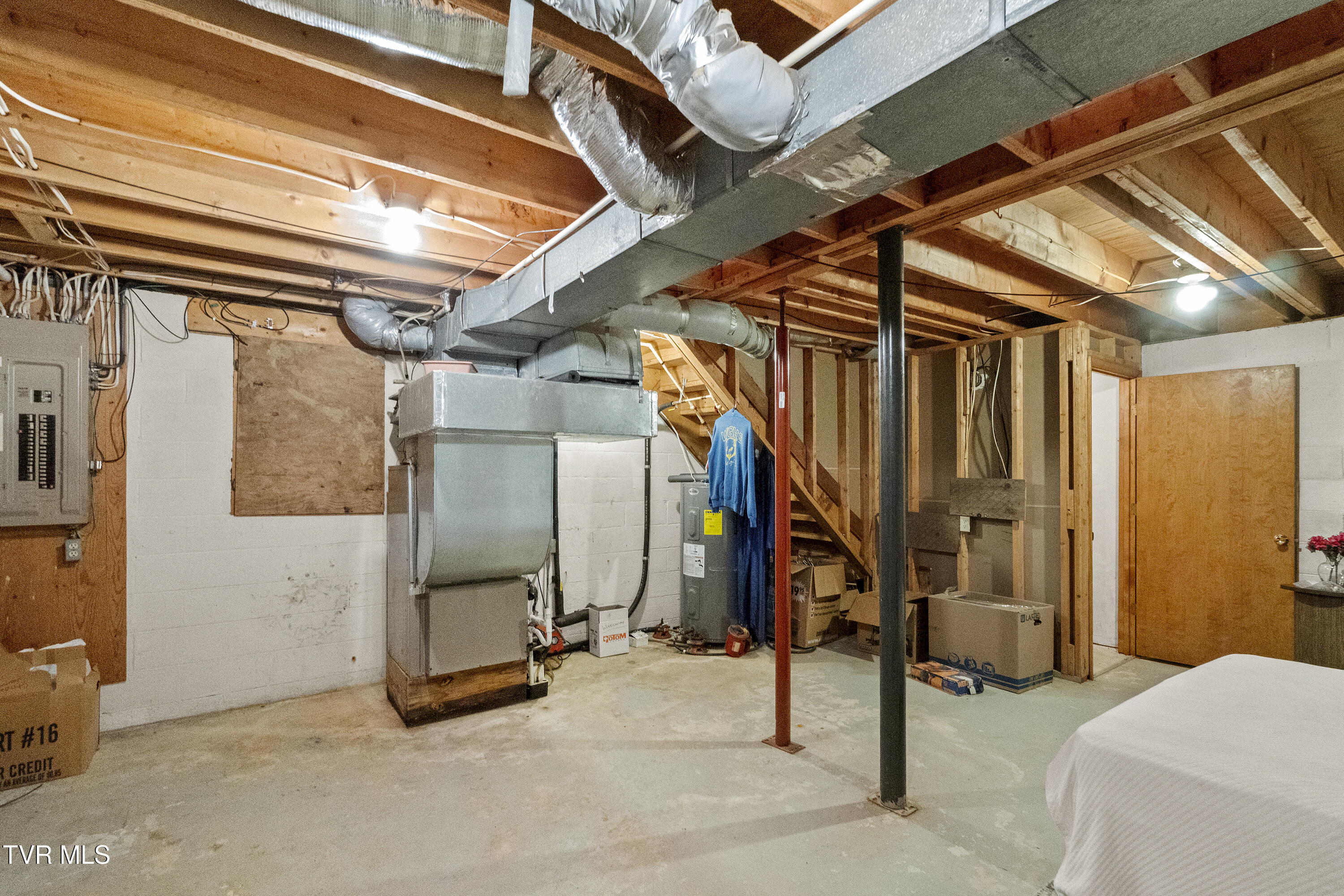 255 Old Kentucky Road West Greeneville, TN 37743 - Photo 41 of 63 35