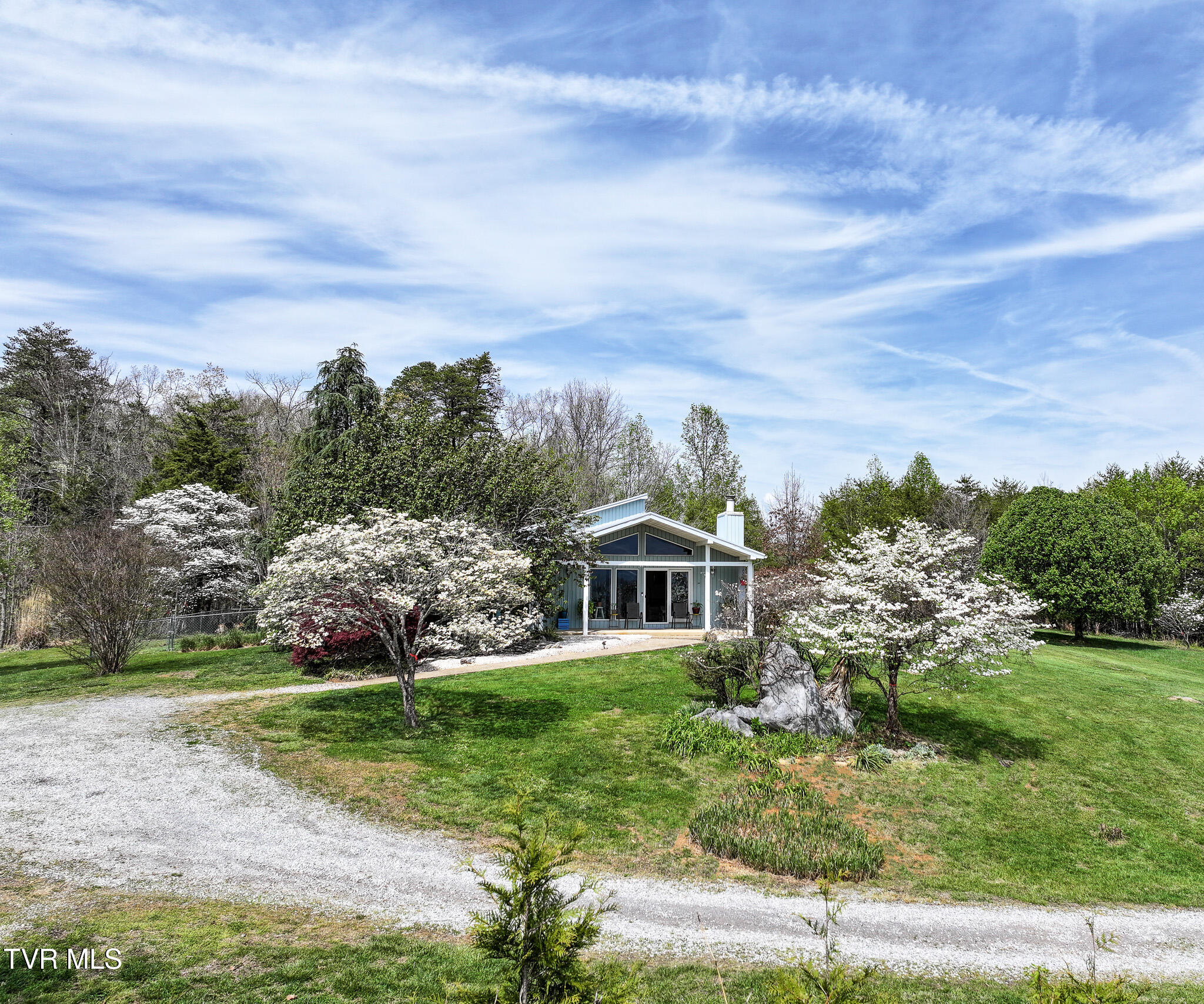 255 Old Kentucky Road West Greeneville, TN 37743 - Photo 47 of 63 40