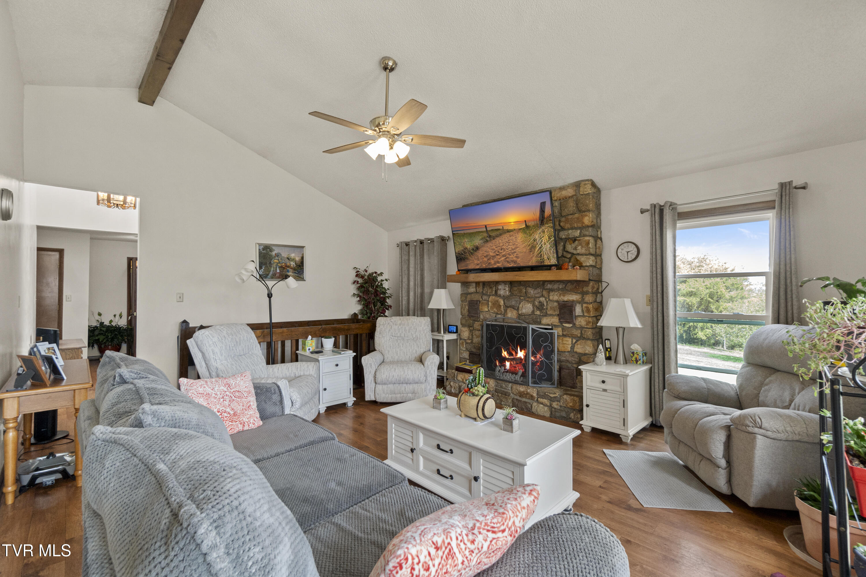 255 Old Kentucky Road West Greeneville, TN 37743 - Photo 7 of 63 6