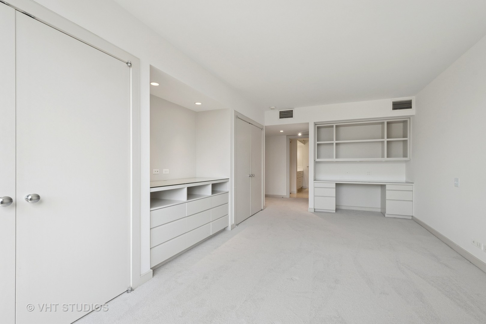 1420 Sheridan Road, Unit 4F Wilmette, IL 60091 - Photo 12 of 22 Gallery Image 12