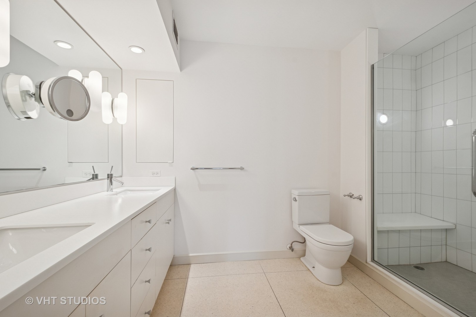 1420 Sheridan Road, Unit 4F Wilmette, IL 60091 - Photo 13 of 22 Gallery Image 13