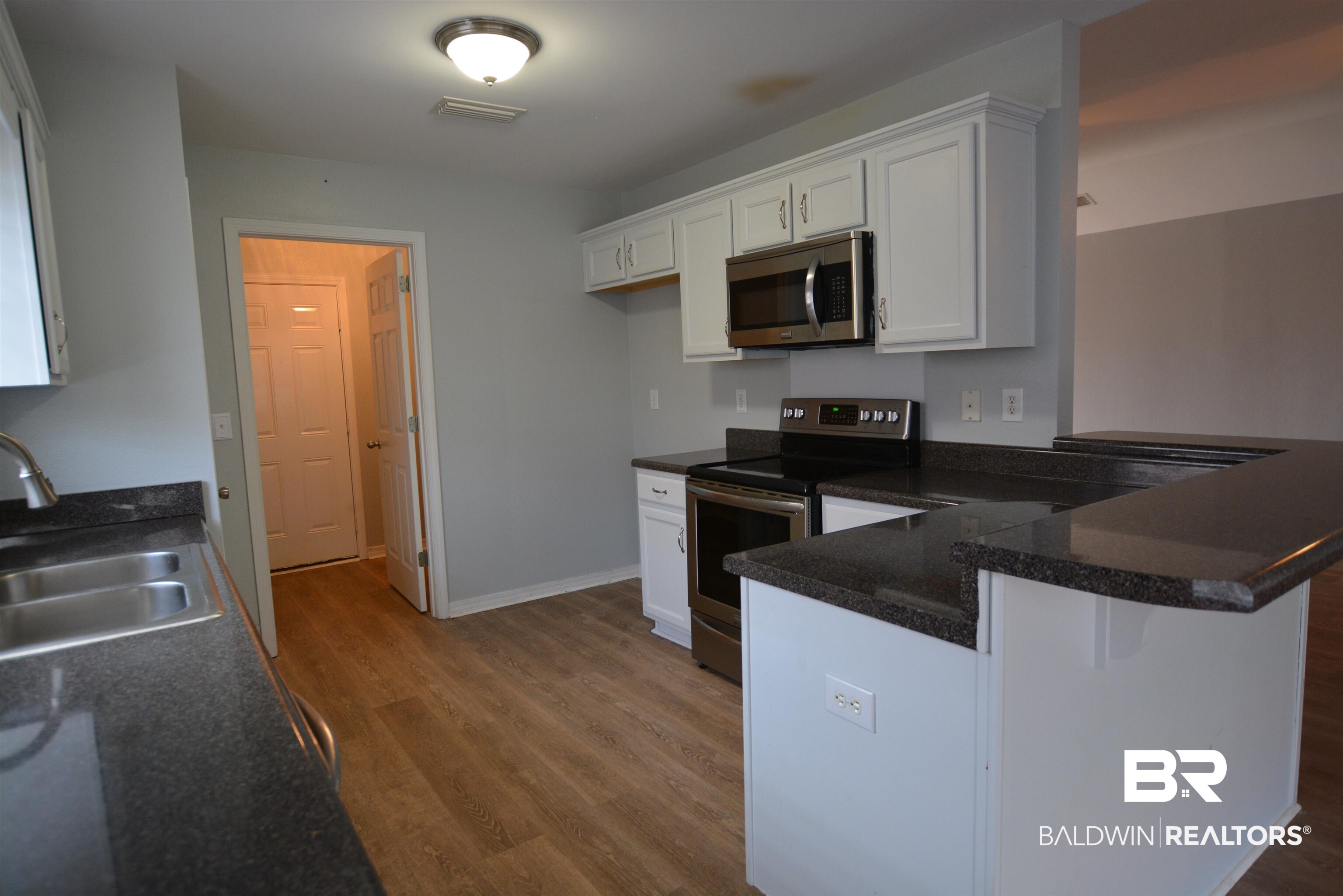 16566 Sugar Loop Foley, AL 36535 - Photo 4 of 13
