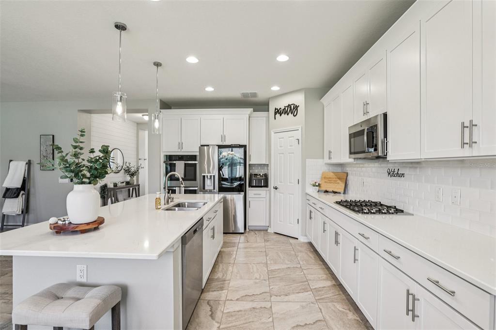 4473 Tatum Loop Odessa, FL 33556 - Photo 10 of 34