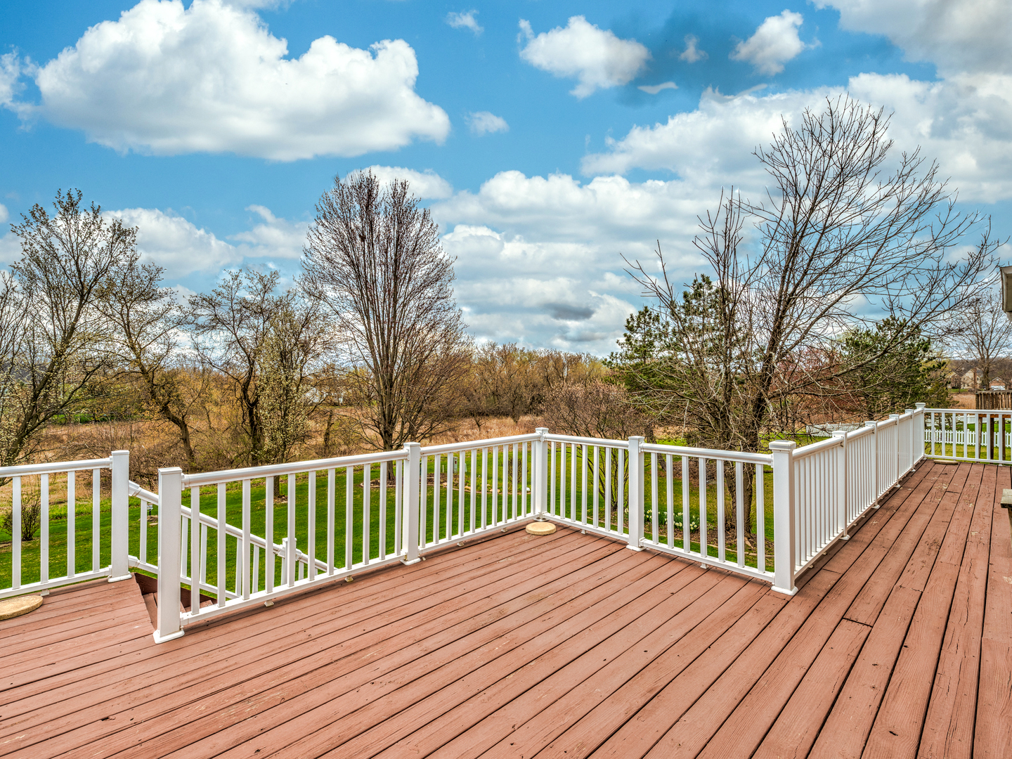 5335 Fox Path Lane Hoffman Estates, IL 60192 - Photo 31 of 39 a view of a wooden roof deck