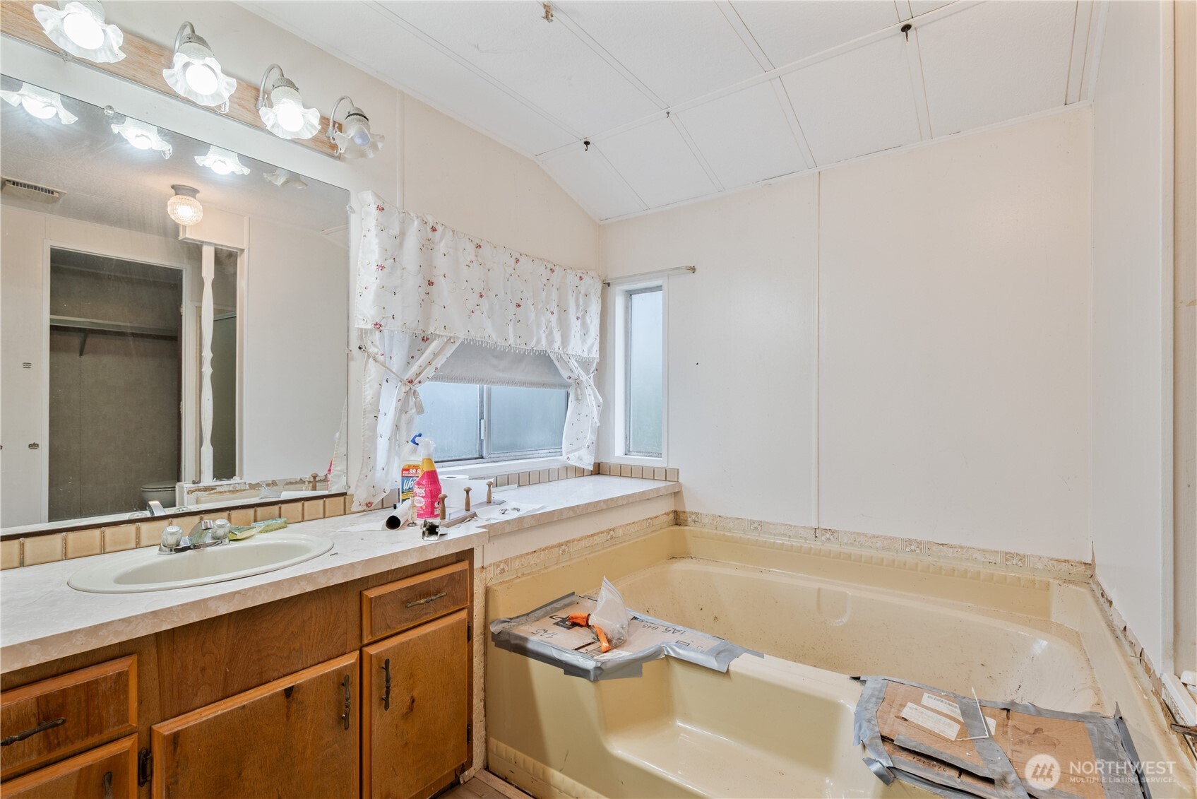 8908 Northeast Etna Road Woodland, WA 98674 - Photo 14 of 37