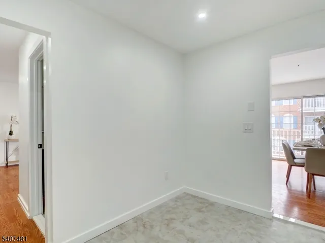 $400,000 | 42 Krueger Court, Newark, NJ 07103