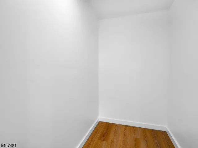 $400,000 | 42 Krueger Court, Newark, NJ 07103