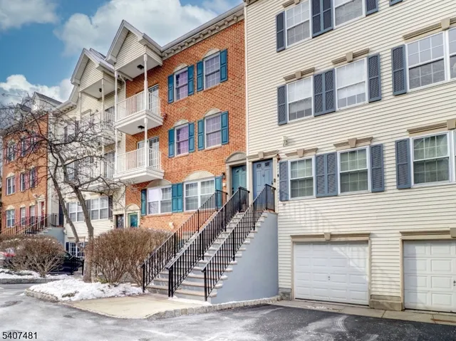 $400,000 | 42 Krueger Court, Newark, NJ 07103