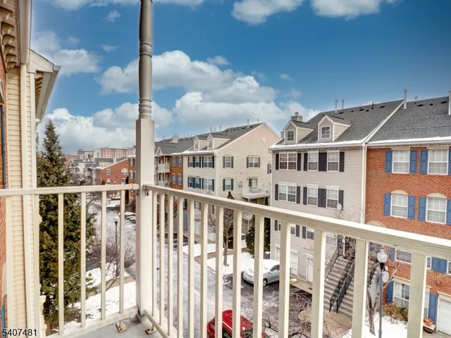 $400,000 | 42 Krueger Court, Newark, NJ 07103