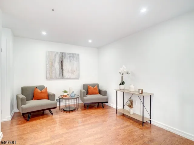 $400,000 | 42 Krueger Court, Newark, NJ 07103