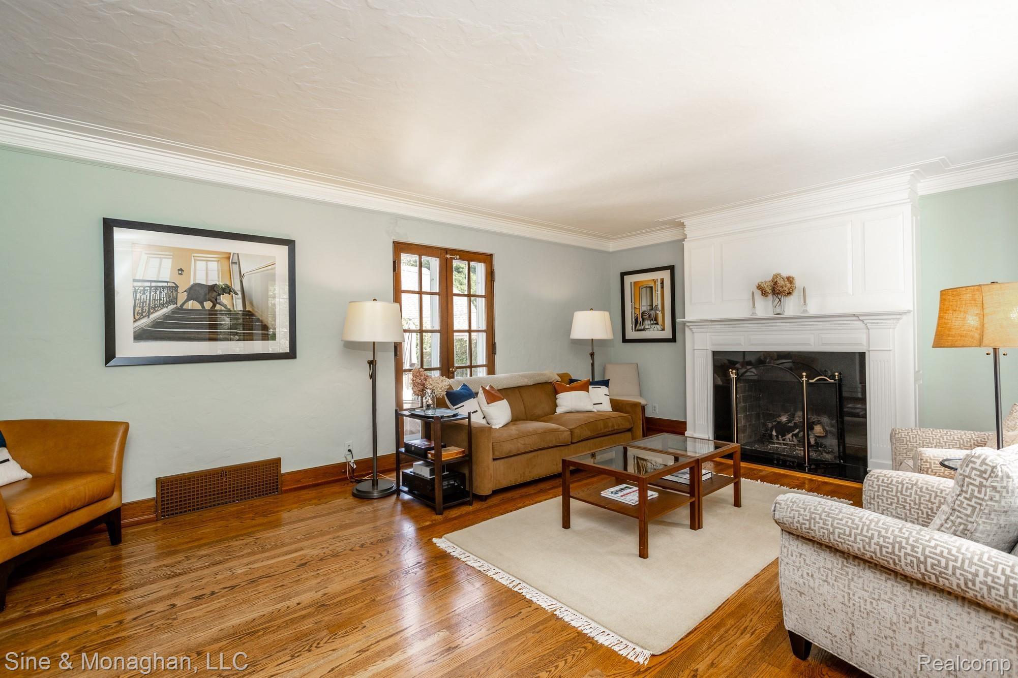 474 Washington Road Grosse Pointe, MI 48230 - Photo 7 of 73 474 Washington S019.jpg