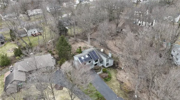 $484,900 | 28 Shelter Creek Lane, Perinton, NY 14450