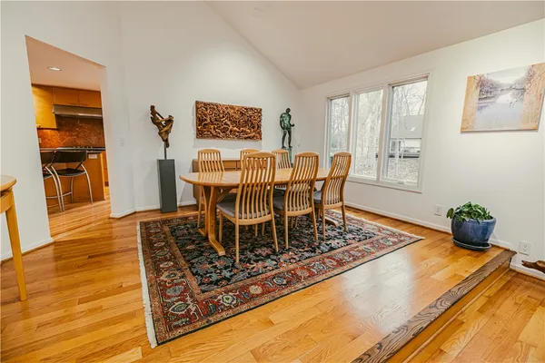 $484,900 | 28 Shelter Creek Lane, Perinton, NY 14450