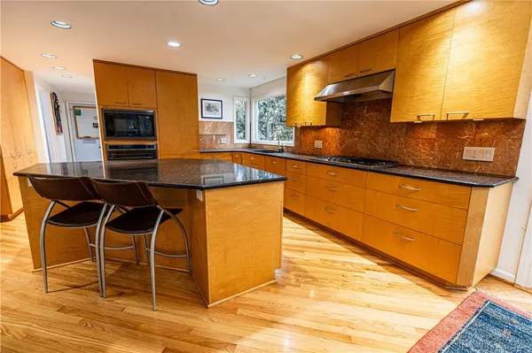 $484,900 | 28 Shelter Creek Lane, Perinton, NY 14450