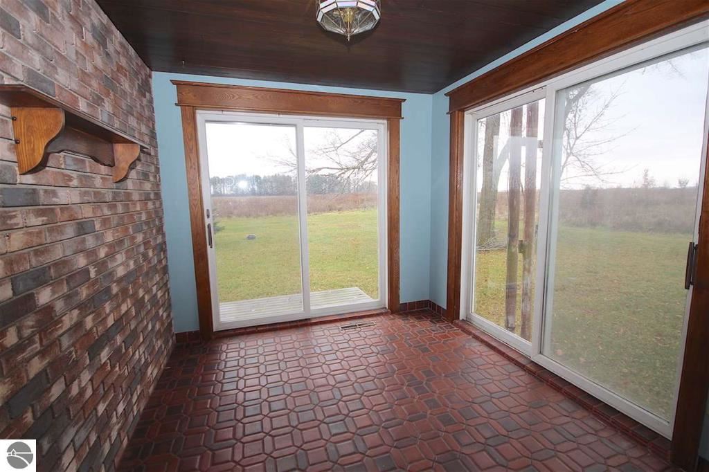 5072 North Gilmore Road Weidman, MI 48893 - Photo 10 of 26 1845387-12.JPG