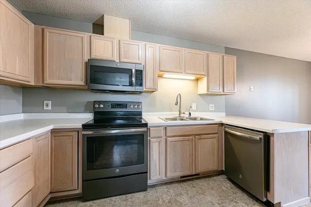 $239,900 | 1655 Pheasantwood Trail, Northfield, MN 55057