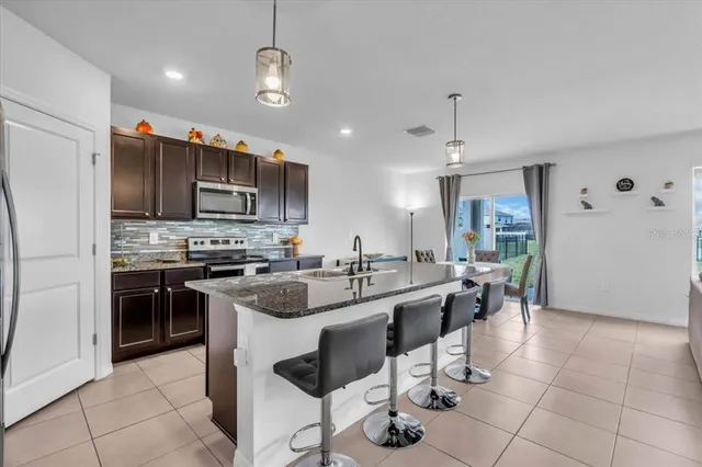 $525,000 | 17119 Harvest Moon Way, Bradenton, FL 34211