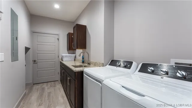 $549,000 | 113 Spring Creek, Sunrise Beach, MO 65079