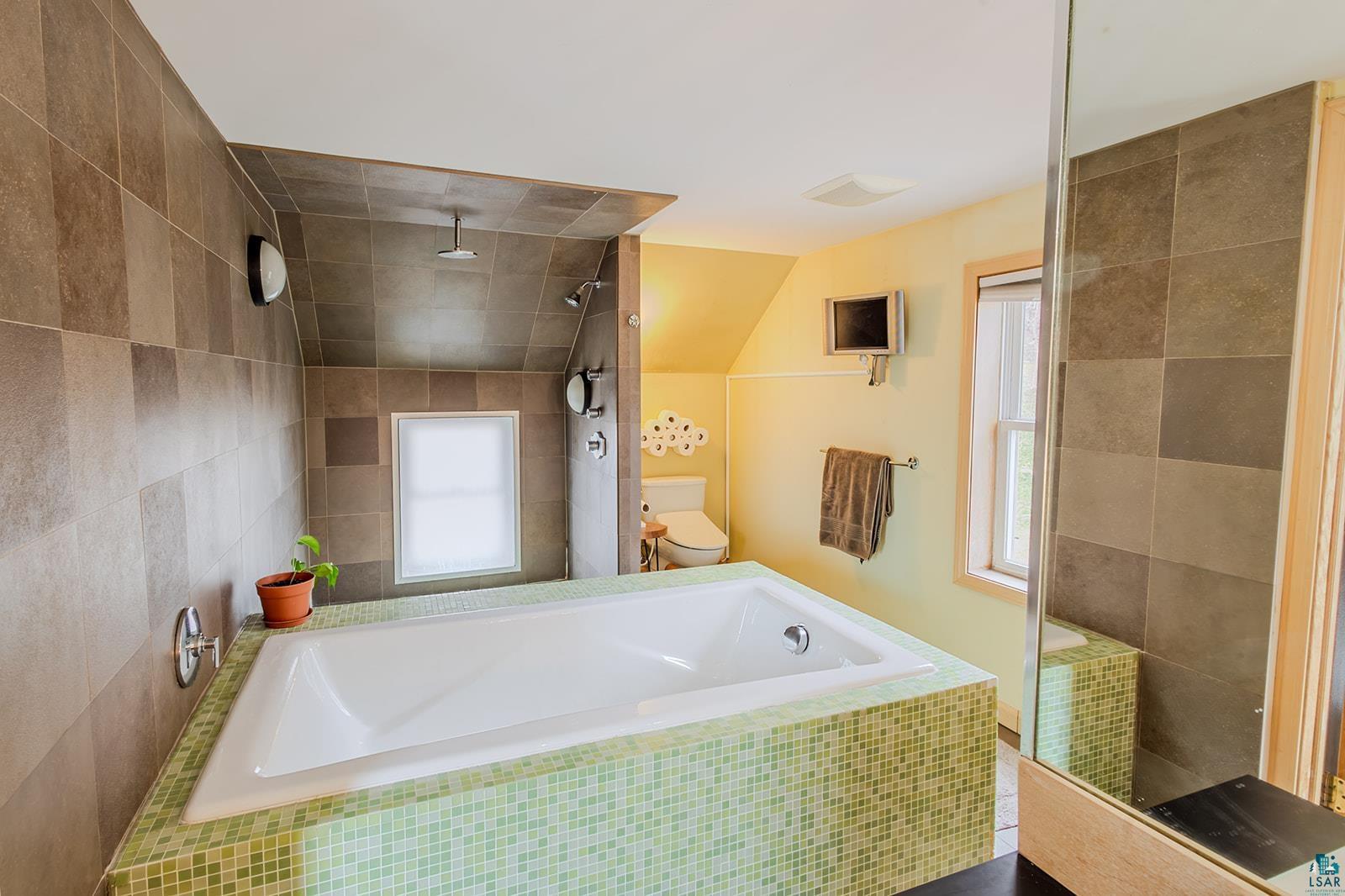 617 West 2nd Street Duluth, MN 55806 - Photo 28 of 38