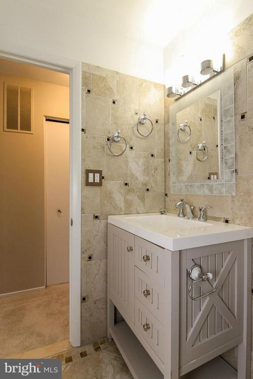 8545 Gwynedd Way Springfield, VA 22153 - Photo 25 of 30 Bath