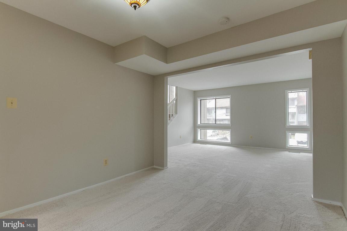 8545 Gwynedd Way Springfield, VA 22153 - Photo 7 of 30 Dining Room