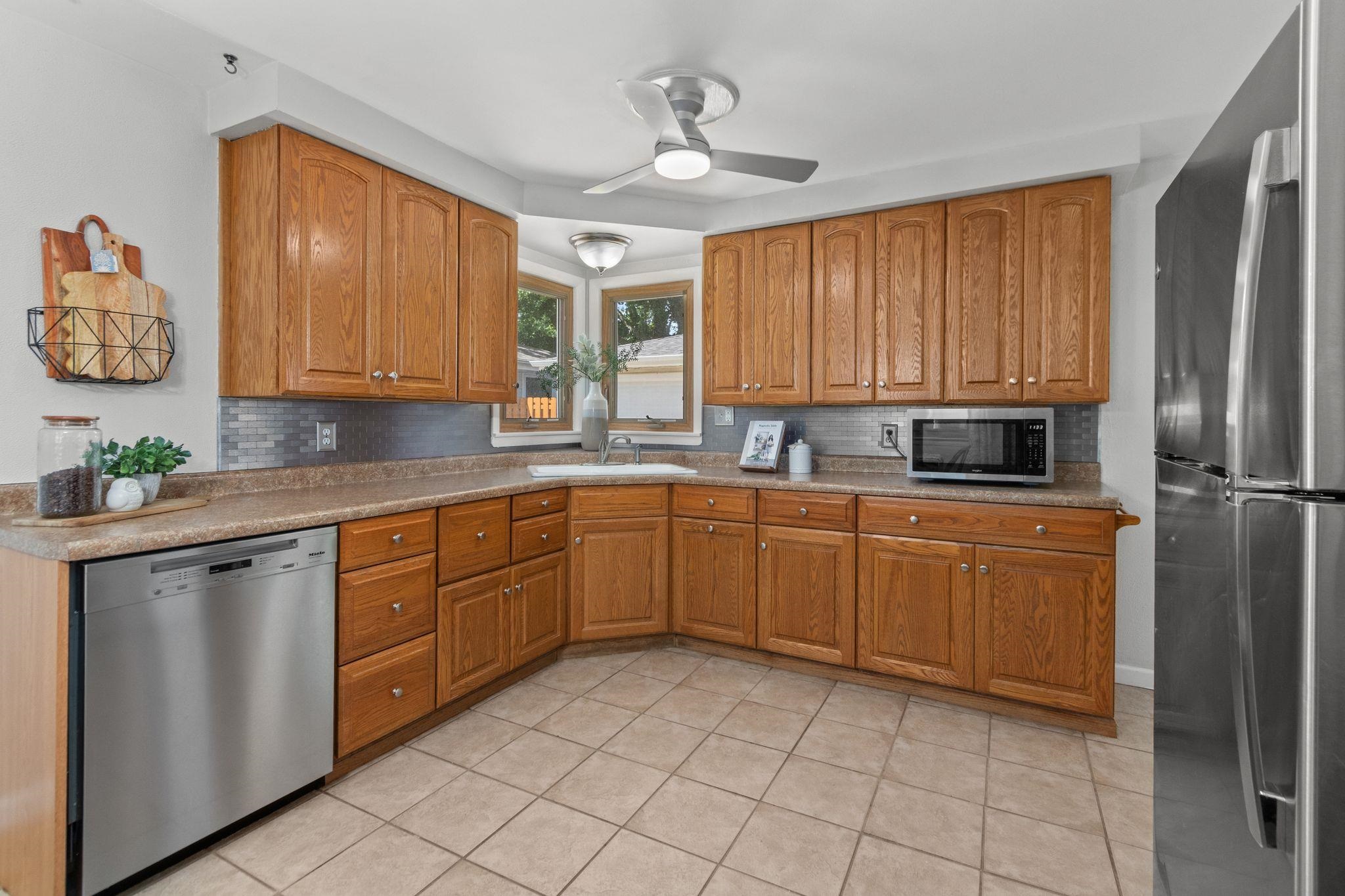 2213 North Bennett Street Appleton, WI 54914 - Photo 7 of 40