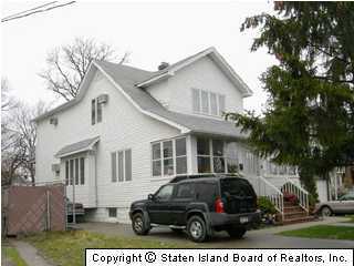636 Annadale Road Staten Island, NY 10312 - Photo 1 of 8 Primary Photo