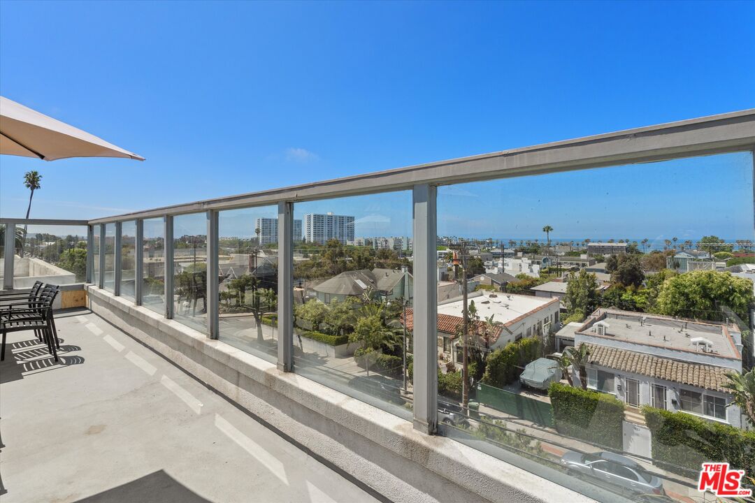 2431 3rd Street, Unit 2 Santa Monica, CA 90405 - Photo 16 of 35