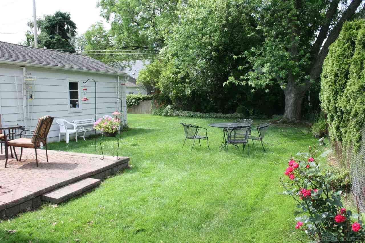 359 Ridgemont Road Grosse Pointe Farms, MI 48236 - Photo 18 of 19