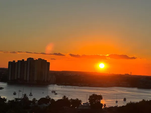 $5,000 | 3400 North Ocean Drive, Unit 706, Singer Island, FL 33404