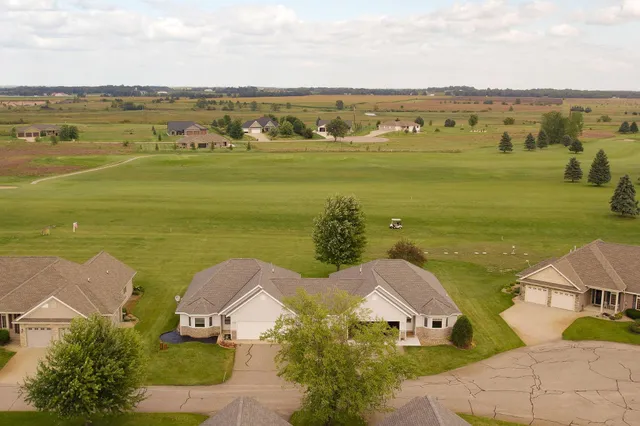 $311,900 | 39314 Wild Rose Court, Sauk Centre, MN 56378