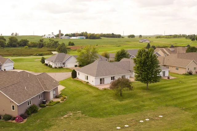 $311,900 | 39314 Wild Rose Court, Sauk Centre, MN 56378