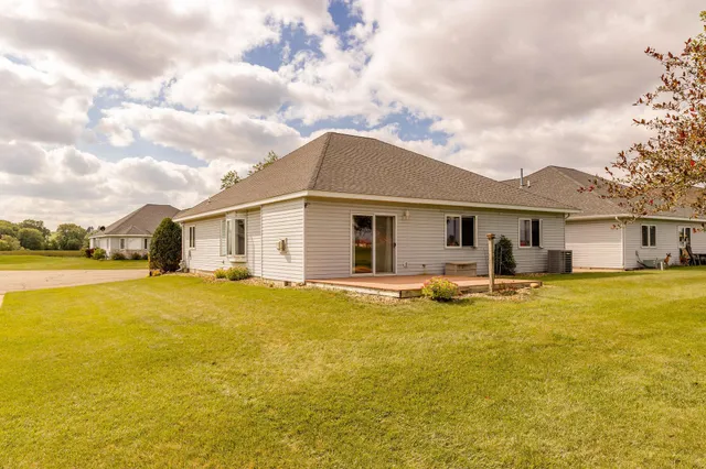 $311,900 | 39314 Wild Rose Court, Sauk Centre, MN 56378