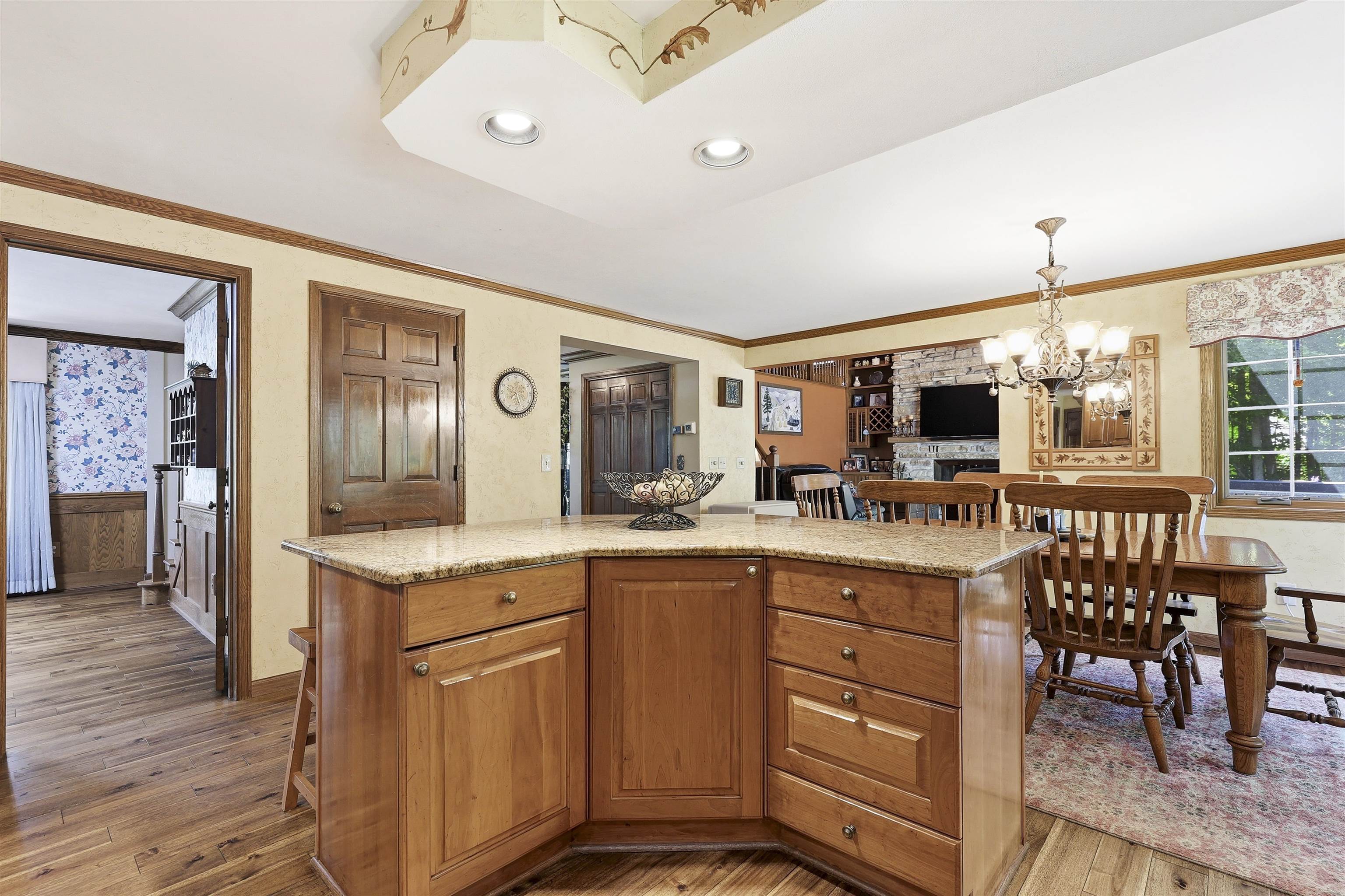W2530 Brookhaven Drive Appleton, WI 54915 - Photo 13 of 65