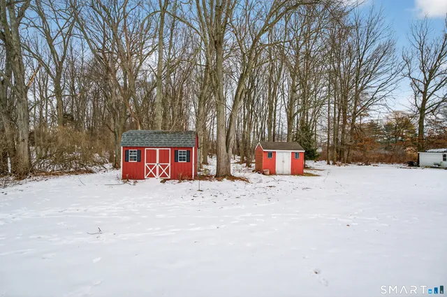 $329,900 | 40 Quincy Lane, Newington, CT 06111