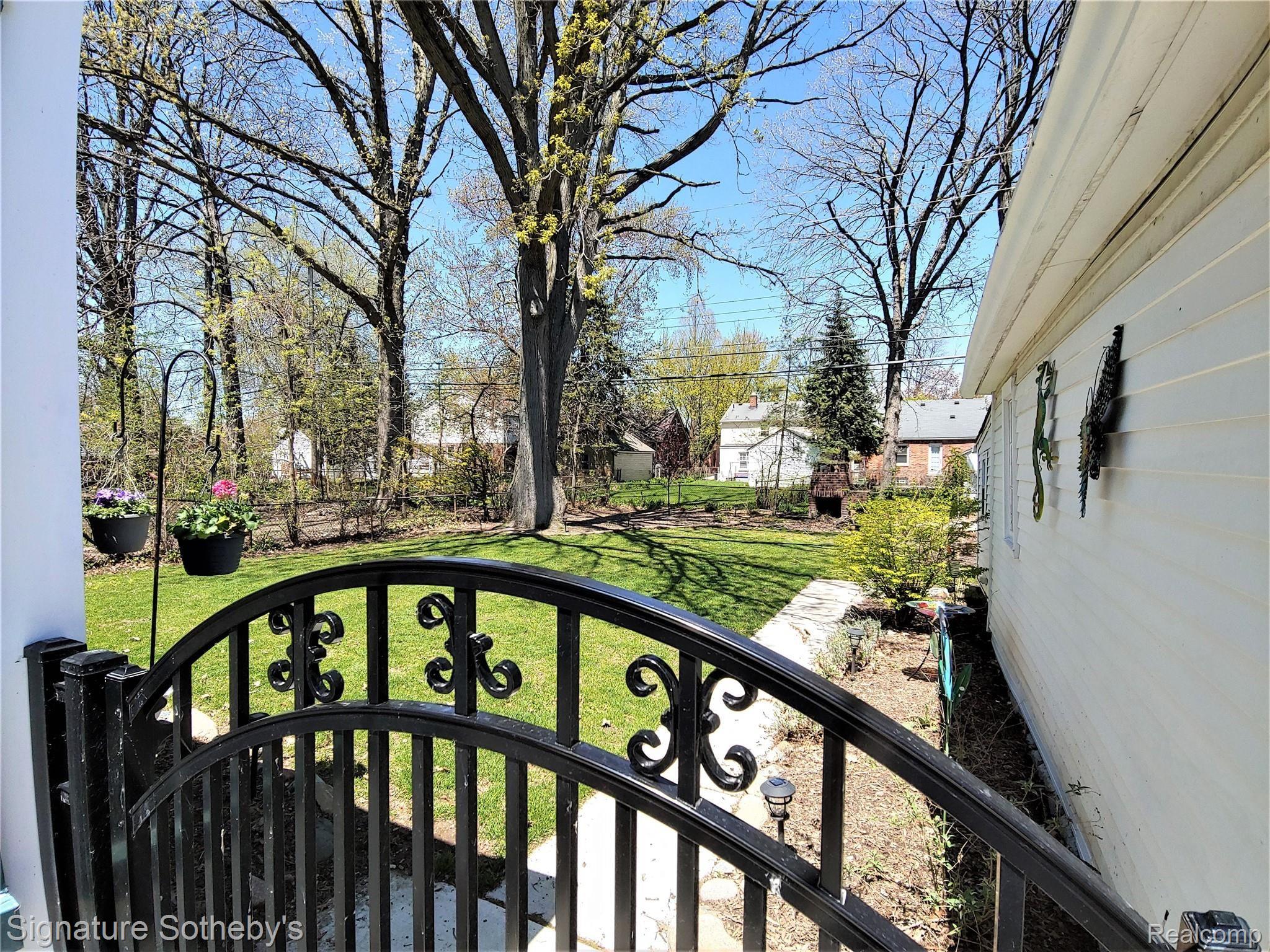 1426 Hampton Road Grosse Pointe, MI 48236 - Photo 30 of 32 rear yard 1.jpg