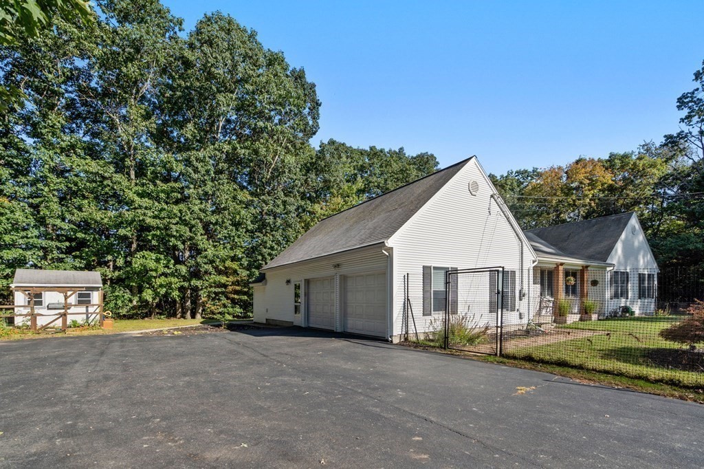 18 1/2 Snow Road North Grafton, MA 01536 - Photo 27 of 35 Gallery Image 27