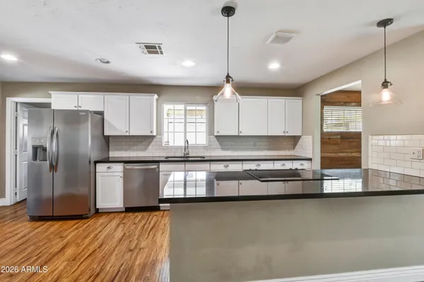 $3,000 | 4652 East Vernon Avenue, Phoenix, AZ 85008