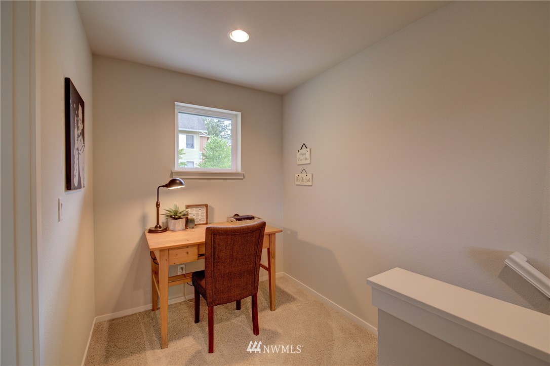 104 Sky Ridge Road Northwest Issaquah, WA 98027 - Photo 12 of 25