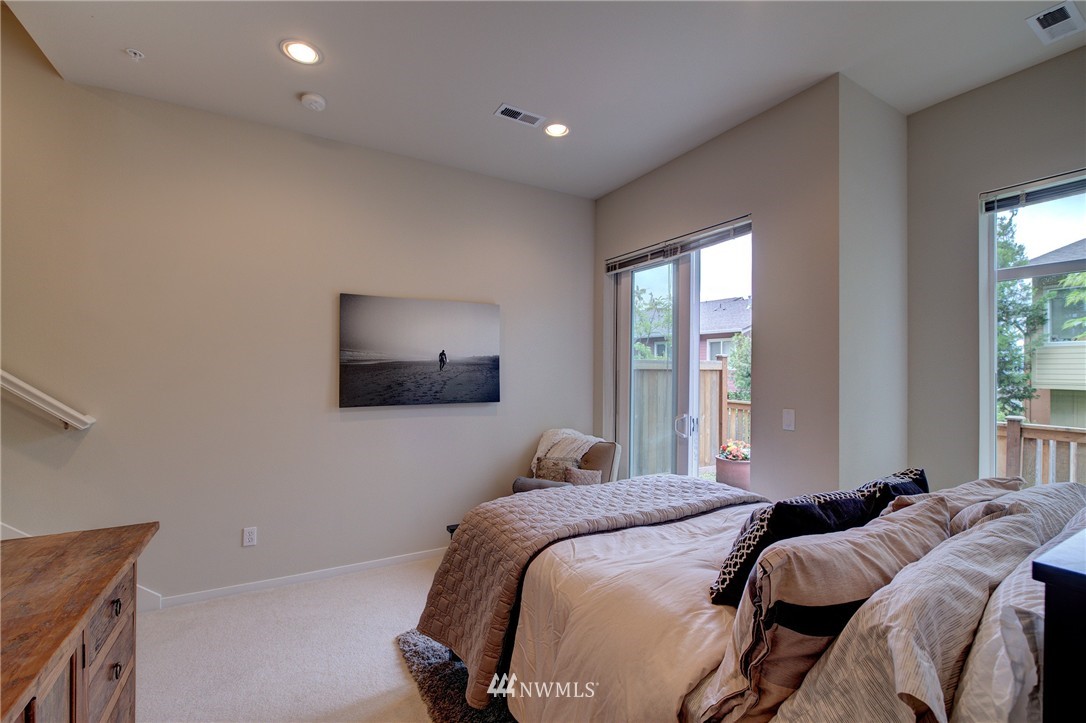 104 Sky Ridge Road Northwest Issaquah, WA 98027 - Photo 21 of 25