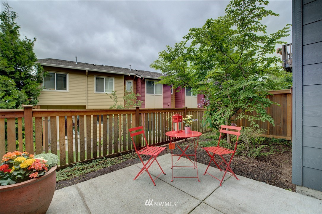 104 Sky Ridge Road Northwest Issaquah, WA 98027 - Photo 22 of 25