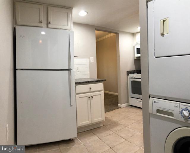 1402 Northgate Square, Unit 1 Reston, VA 20190 - Photo 3 of 18 Gallery Image 3