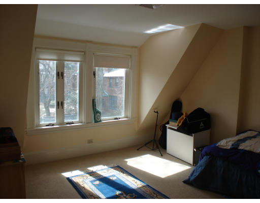114 Upland Road, Unit 2 Cambridge, MA 02140 - Photo 11 of 14 Gallery Image 11