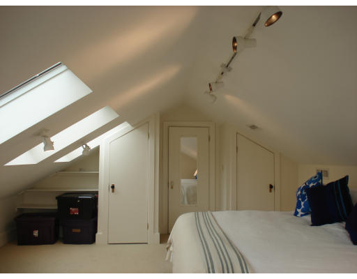 114 Upland Road, Unit 2 Cambridge, MA 02140 - Photo 13 of 14 Gallery Image 13